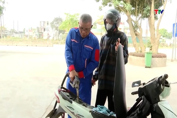 Giảm thuế xăng dầu về 0 đến hết tháng 6/2026