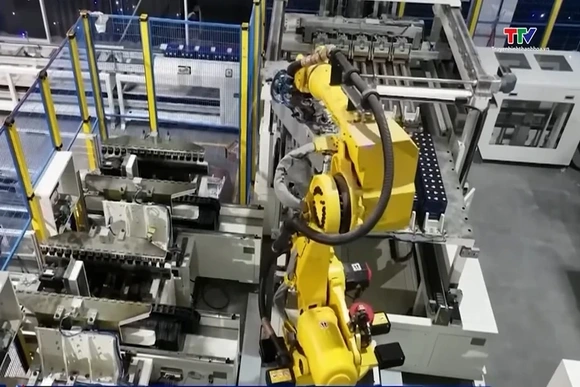 Chính thức đưa vào hoạt động Nhà máy sản xuất pin lưu trữ năng lượng