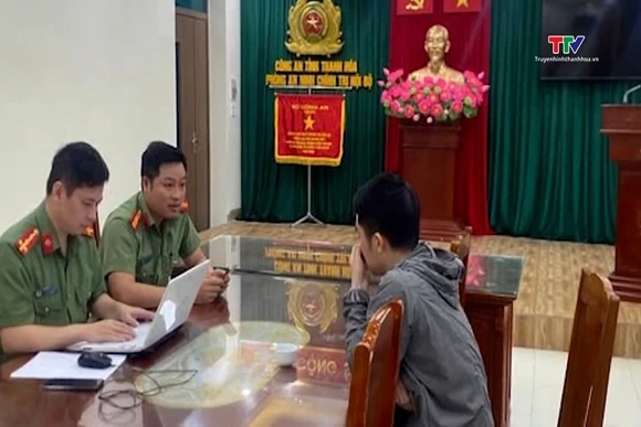 Xử phạt đối tượng tự ý chuyển cuộc gọi đến đường dây nóng Công an tỉnh