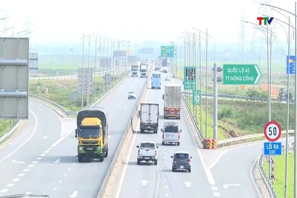 Tính toán lại nhu cầu vận tải, tối ưu phương án mở rộng cao tốc Bắc - Nam