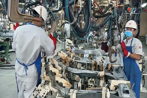 ADB dự báo tăng trưởng kinh tế Việt Nam đạt 7,2% năm 2026