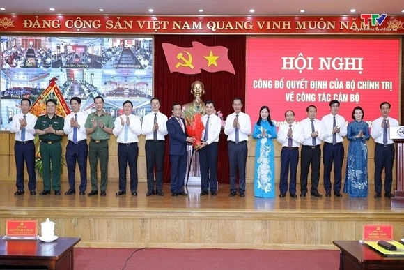Thượng tướng Lê Đức Thái giữ chức Bí thư Tỉnh ủy Thanh Hóa