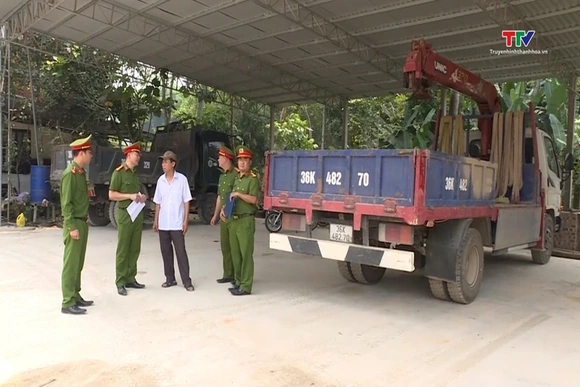 Tháng thực hiện kế hoạch tăng cường các giải pháp đảm bảo an toàn giao thông