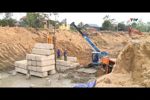 Sớm hoàn thành các công trình phòng chống thiên tai