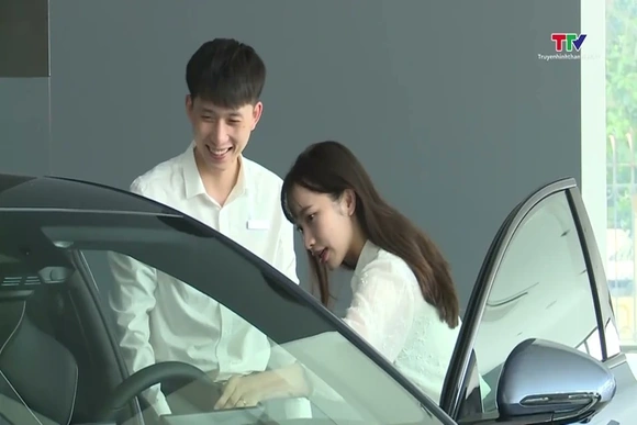 Đề xuất gia hạn thuế tiêu thụ đặc biệt ưu đãi với ô tô điện đến 2030
