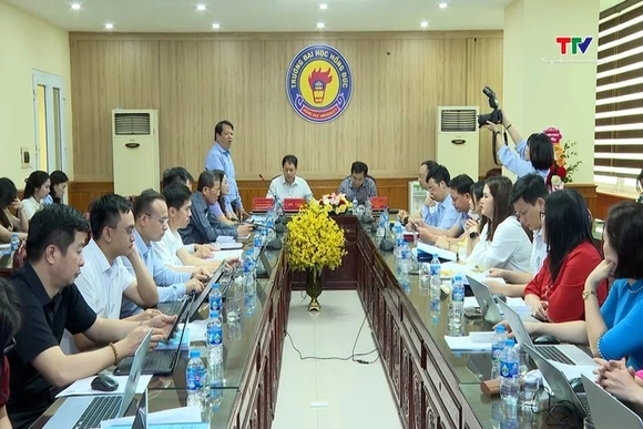 Nhận diện và đấu tranh chống lại âm mưu diễn biến hoà bình của các thế lực thù địch