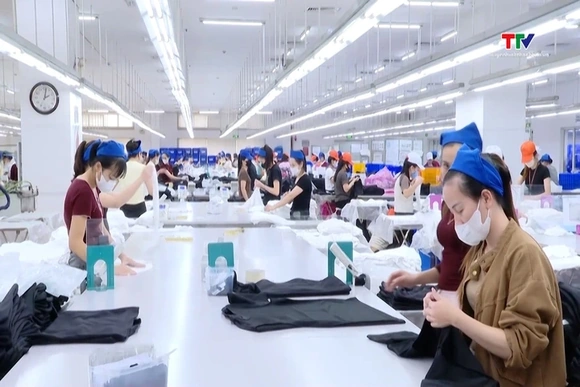Tháng Công nhân năm 2026 với chủ đề “Công nhân Thanh Hóa đổi mới, sáng tạo, nâng cao năng suất lao đ