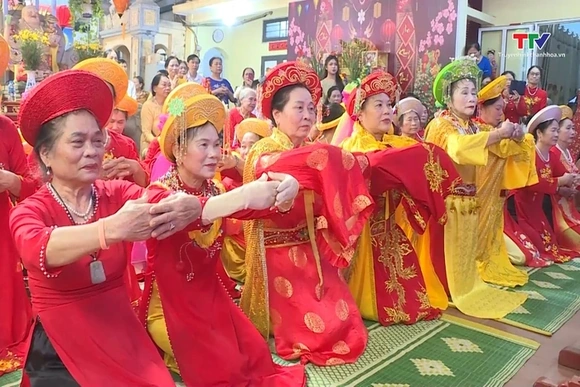 Đặc sắc Lễ hội truyền thống Di tích Phủ Bà 2026