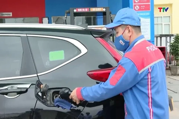 Xăng E10: Giải pháp giảm giá và tự chủ năng lượng