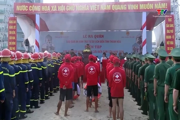 Ra quân đảm bảo an ninh trật tự và diễn tập cứu nạn cứu hộ biển Sầm Sơn 2026