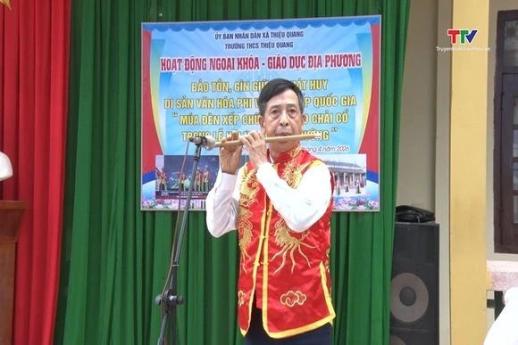Đưa di sản văn hóa phi vật thể vào hoạt động ngoại khóa trong trường học