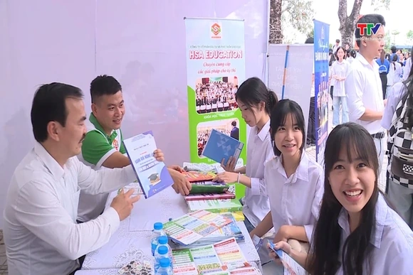 Tư vấn tuyển sinh 2026