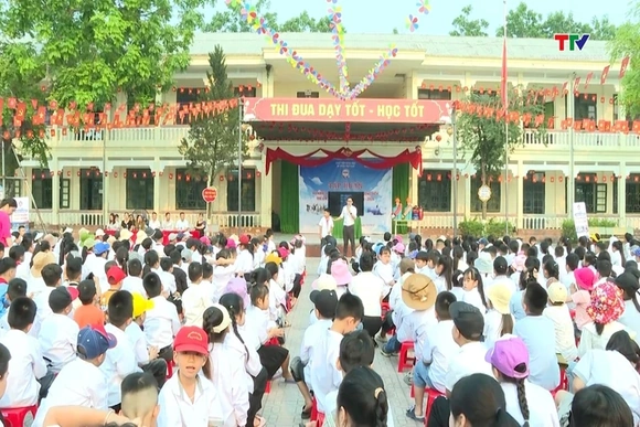 Tập huấn kỹ năng phòng, chống đuối nước cho học sinh