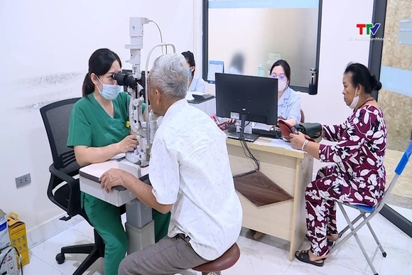 Các bệnh viện tư nhân nỗ lực thực hiện bệnh án điện tử
