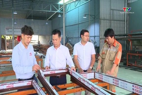 Trung bình mỗi tháng cả nước có khoảng 32.000 doanh nghiệp mới thành lập và hoạt động trở lại