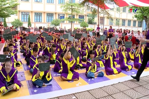 Sôi nổi chương trình giao lưu tiếng Anh dành cho học sinh tiểu học