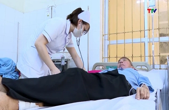 Phòng bệnh mùa nắng nóng ở người cao tuổi