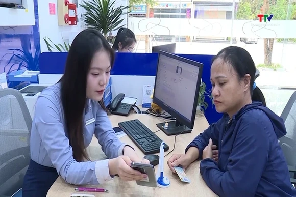 30 ngân hàng thương mại công bố giảm lãi suất huy động