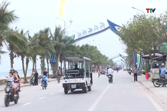 Hải Tiến hướng tới du lịch văn minh, chuyên nghiệp