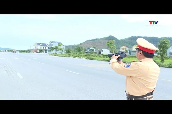 Triển khai đồng bộ giải pháp bảo đảm an toàn giao thông dịp lễ 30/4 và 1/5