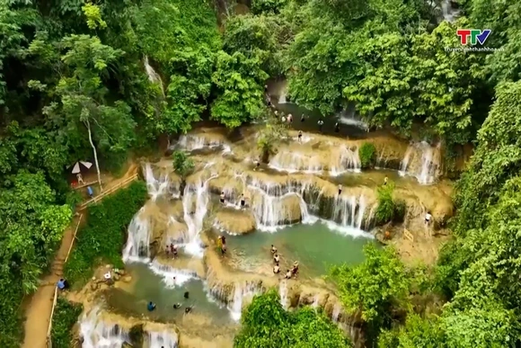 Thác Mây - điểm đến hấp dẫn giữa đại ngàn