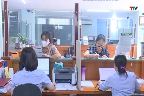 Tín dụng vi mô – ''Đòn bẩy'' giúp phụ nữ thoát nghèo bền vững