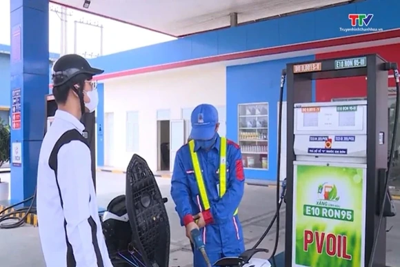 Tiên phong đưa nhiên liệu xanh đến với người dân