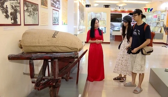 Những hiện vật kể chuyện Điện Biên Phủ