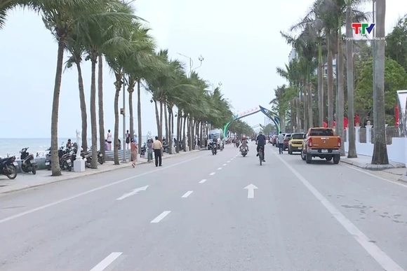 Gắn phát triển du lịch biển với xây dựng cảnh quan, bảo vệ môi trường