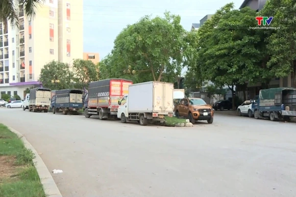 Thiếu bãi đỗ xe - Nguy cơ mất an toàn giao thông tại các chung cư