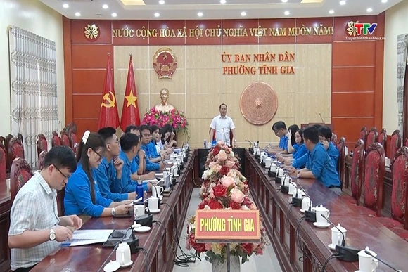 Liên đoàn Lao động tỉnh làm việc với công đoàn các phường Tĩnh Gia, Hải Bình và Nghi Sơn