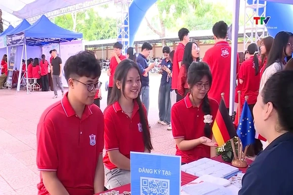 Hơn 800 người tham gia Ngày hội hướng nghiệp, tư vấn và giới thiệu việc làm ngành y năm 2026