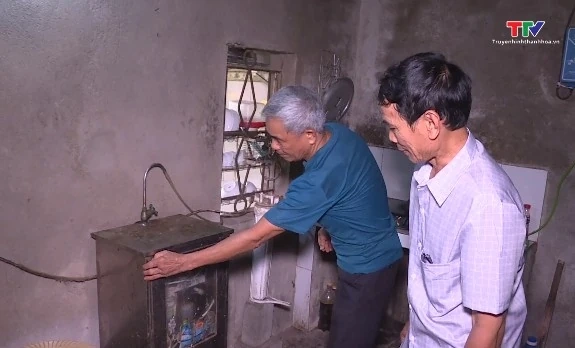 Người dân xã Cẩm Vân mong đợi nước sạch