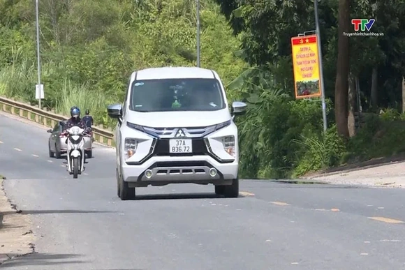 Lắp camera an ninh trên đường Hồ Chí Minh