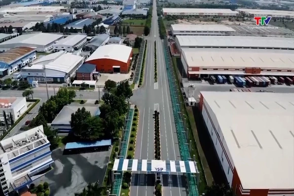 Cán cân thương mại đảo chiều, thặng dư hơn 87 triệu USD