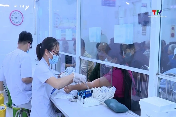 Bổ sung ít nhất 200 bệnh viện vệ tinh trên toàn quốc