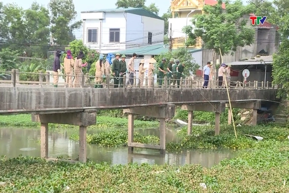 Khẩn trương nạo vét kênh mương, bảo đảm tiêu úng mùa mưa bão