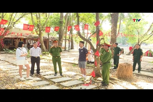 Giải tỏa các điểm kinh doanh lấn chiếm khu vực Hồ Thành