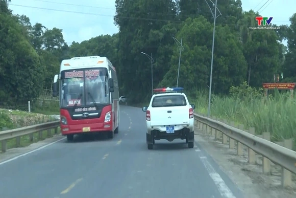Lắp camera an ninh trên đường Hồ Chí Minh