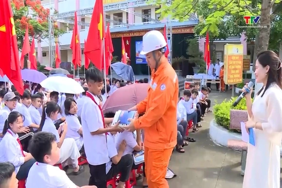 Điện lực Thanh Hóa tuyên truyền an toàn, tiết kiệm điện