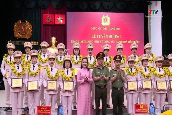 Tuyên dương “Phụ nữ Công an Thanh Hóa tiêu biểu” năm 2025