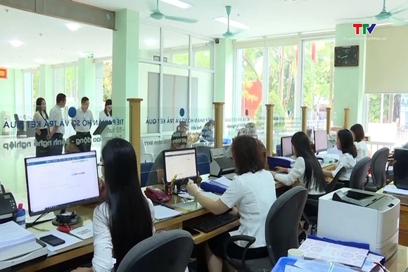 Chế độ trợ cấp hàng tháng cho người chưa đủ điều kiện hưởng lương hưu