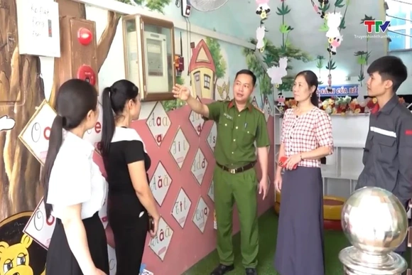 Lắp đặt thiết bị truyền tin cảnh báo cháy nhanh