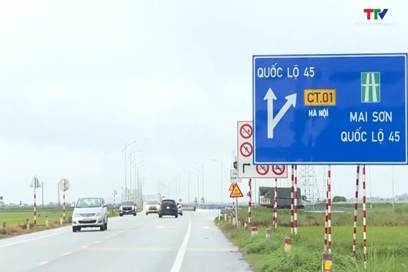 Tổng rà soát hệ thống biển báo hiệu đường bộ