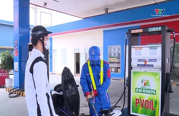 Khuyến cáo sử dụng xăng E10 đối với ô tô, xe máy