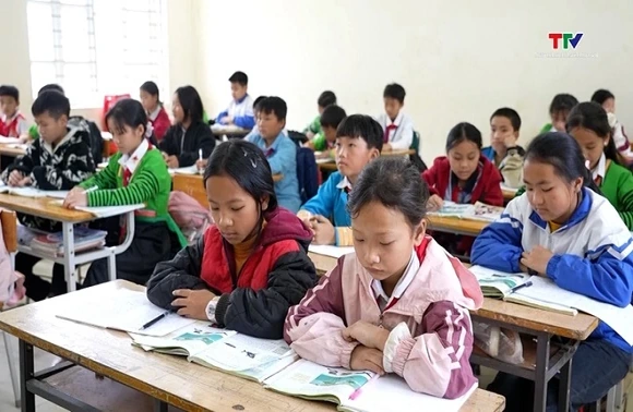 Khẩn trương chi trả tiền hỗ trợ học sinh theo Nghị định 66