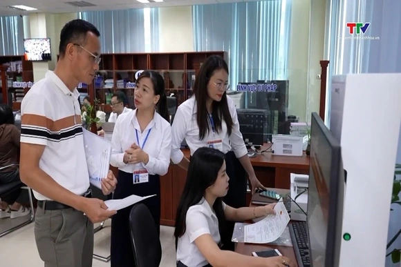 Từ 1/7/2026, tăng lương cơ sở lên 2,53 triệu đồng/tháng
