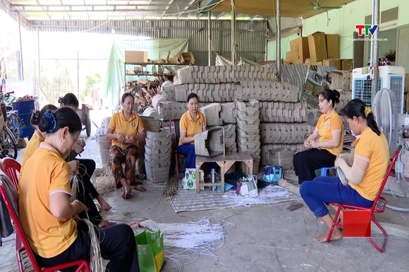 Kết thúc hoạt động và giải thể Quỹ Hỗ trợ Phụ nữ nghèo