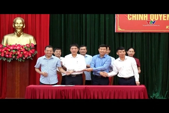 Xã Kim Tân ra mắt chính quyền thân thiện, vì Nhân dân phục vụ