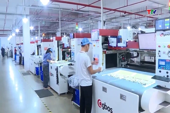 Việt Nam cần ưu tiên chính sách linh hoạt ứng phó bất định toàn cầu